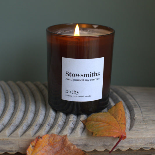 Signature scent: bothy (220g amber jar, dust cover and cotton gift bag)