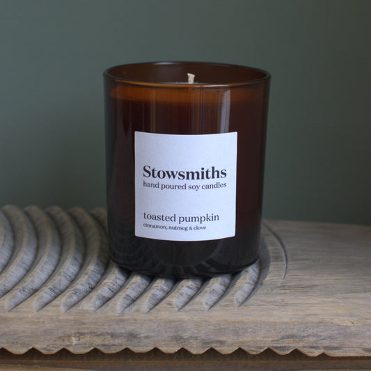 Signature scent: toasted pumpkin (220g amber jar, dust cover and cotton gift bag)